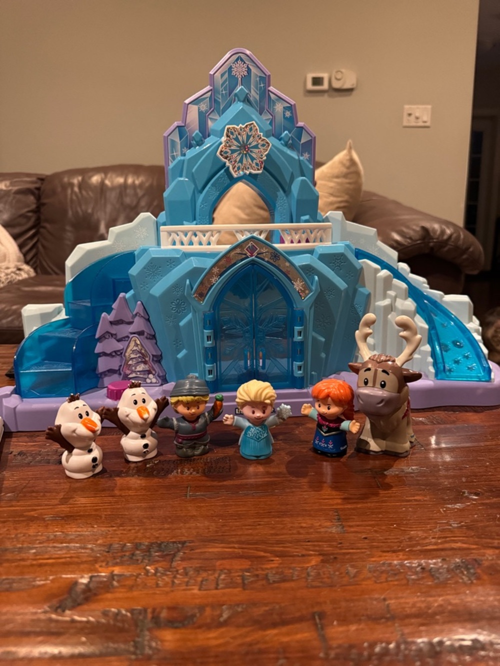 Little people frozen set
